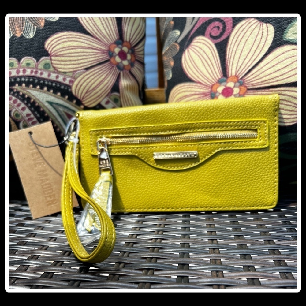 STEVE MADDEN B-Nelly Core Fold Over/Bifold Wristlet Wallet in Marigold NWT - Picture 8 of 13